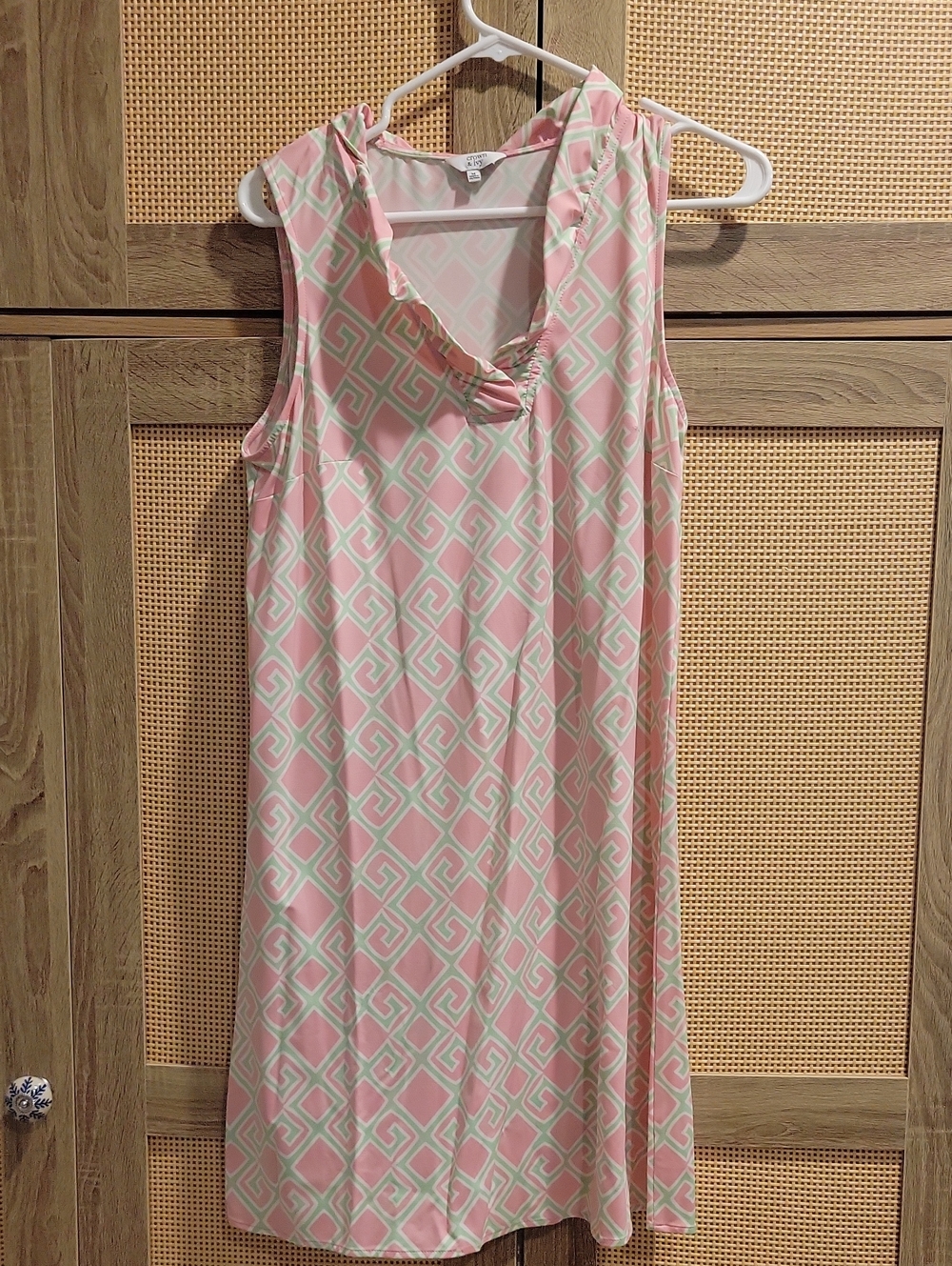 Crown Ans Ivy Sleeveless Pink Geometric Shift Dress